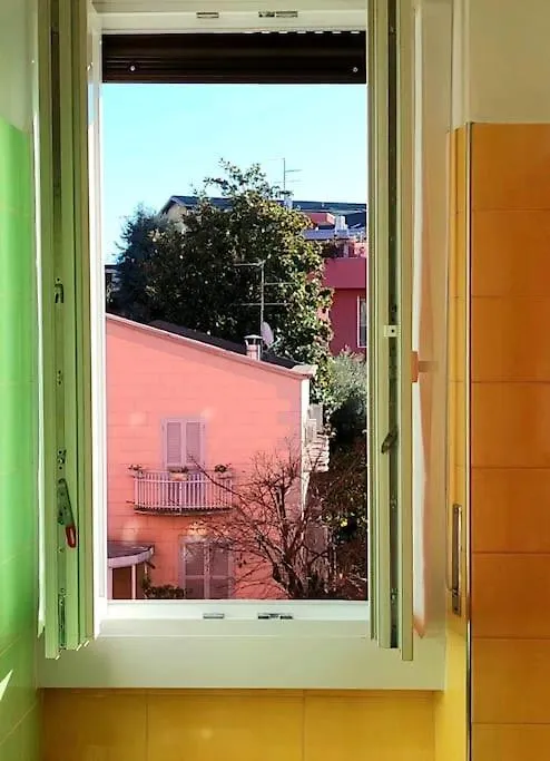 Апартаменты Bilocale Luminoso E Accogliente Zona Marche Милан Италия