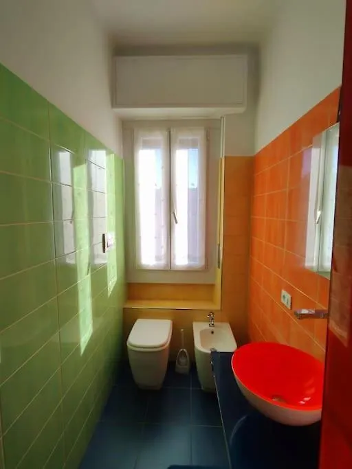 Апартаменты Bilocale Luminoso E Accogliente Zona Marche Милан Италия
